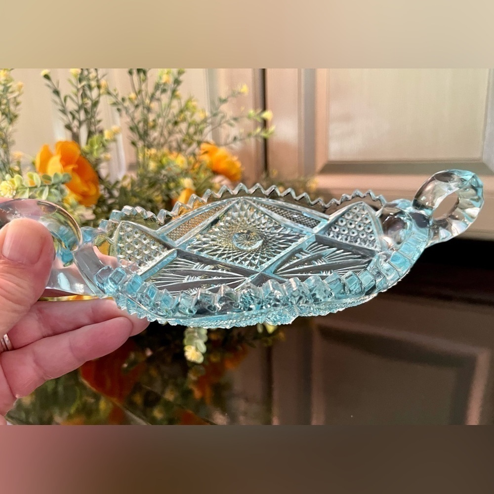 VINTAGE, VIKING, PRESSED GLASS, TURQUOISE, RELISH TRAY. SAWTOOTH EDGE.